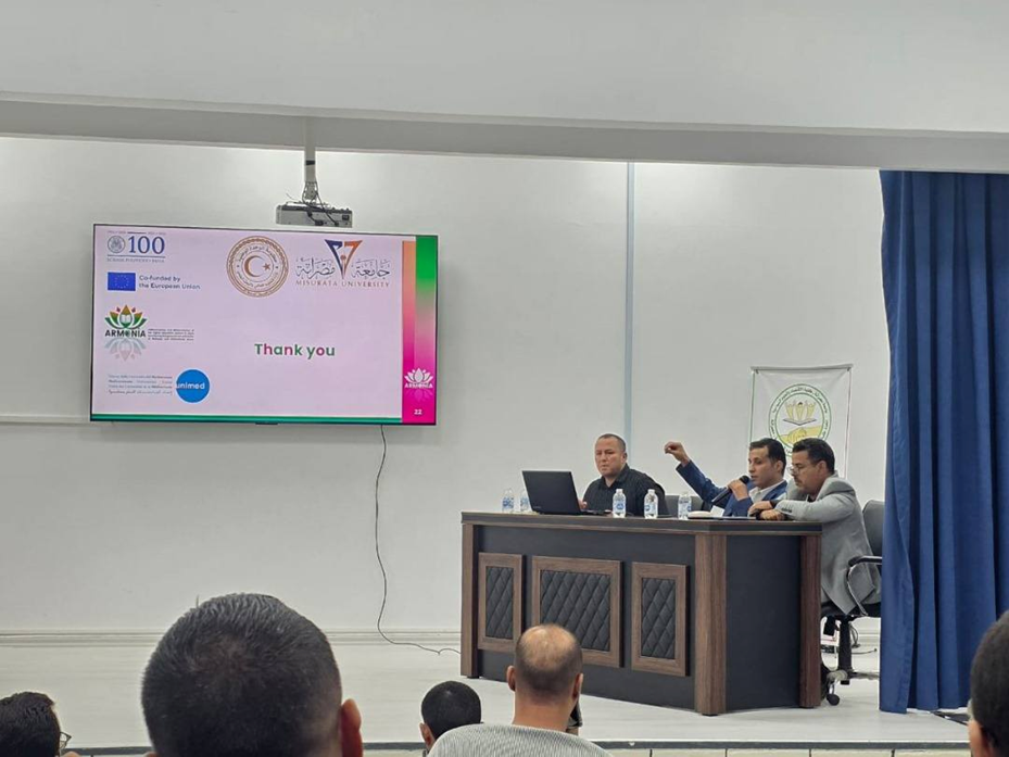 Joint panel presentation during an ARMONIA activity